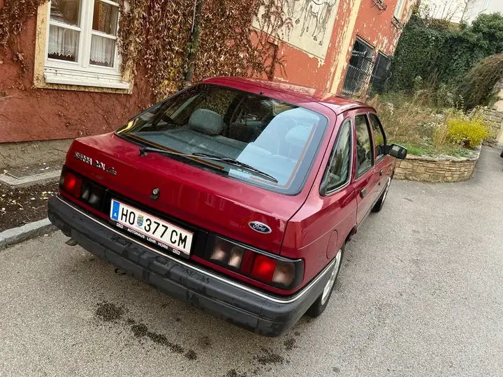 Ford Sierra 1990 photo 2