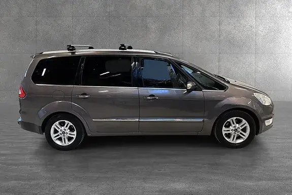 Ford Galaxy 2012 photo 2