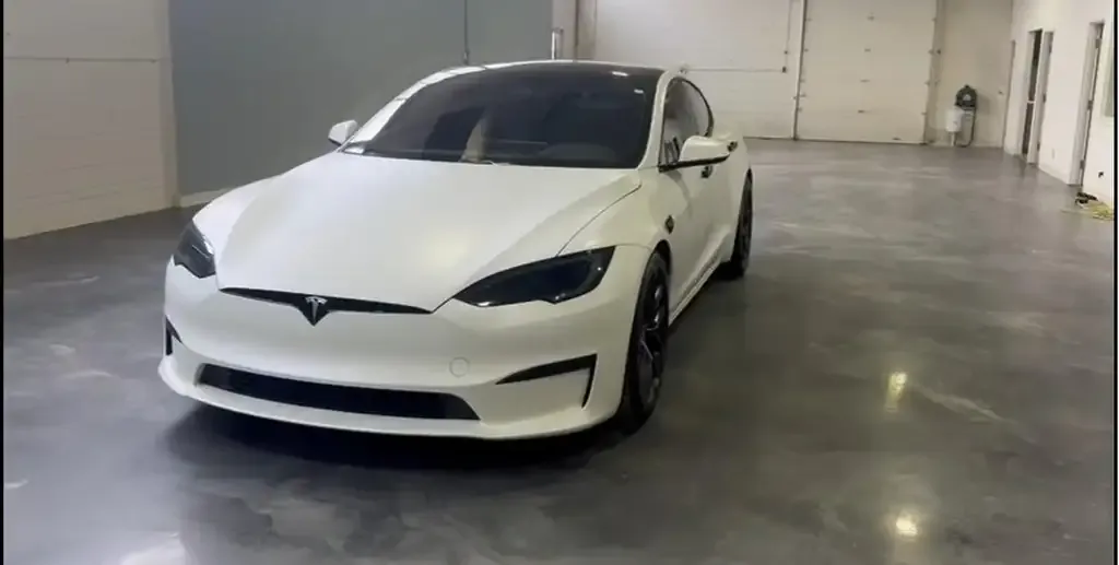 Tesla Model S 2023 photo 3