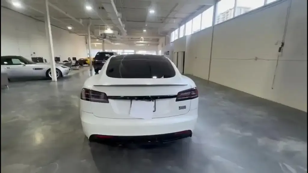 Tesla Model S 2023 photo 5