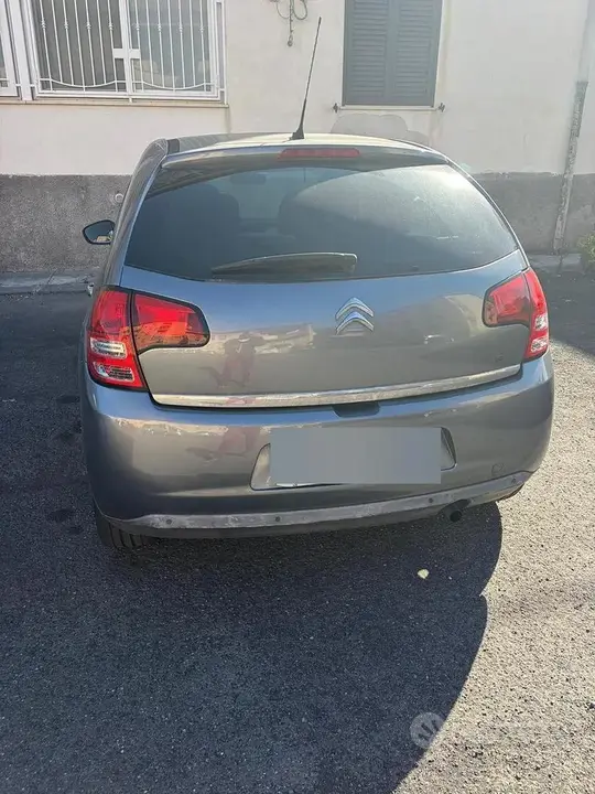 Citroen C3 2012 photo 2
