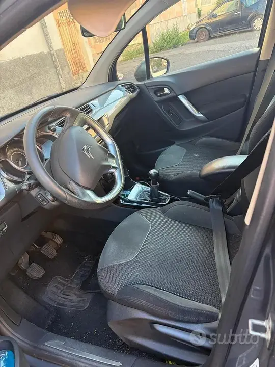 Citroen C3 2012 photo 5