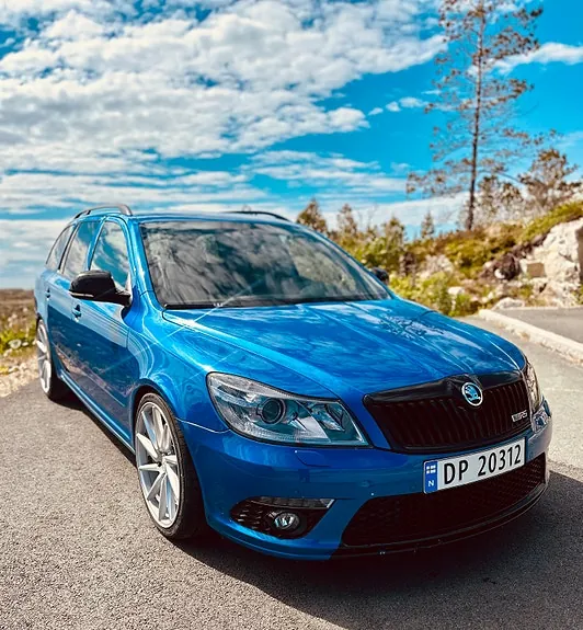 Skoda Octavia 2010 photo 4