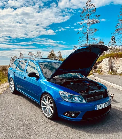Skoda Octavia 2010 photo 3