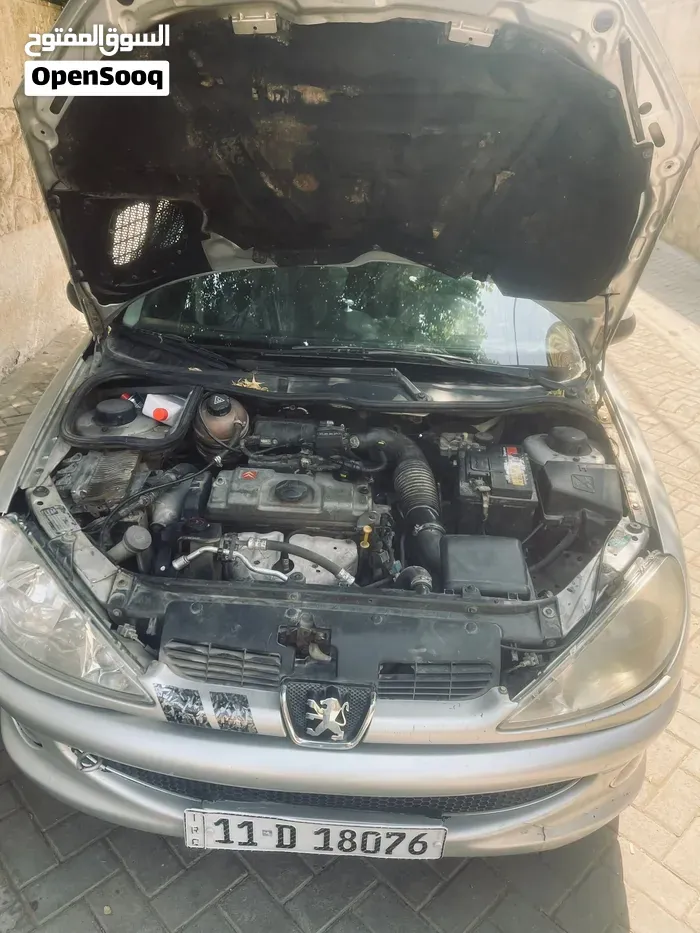 Peugeot 206 2008 photo 2