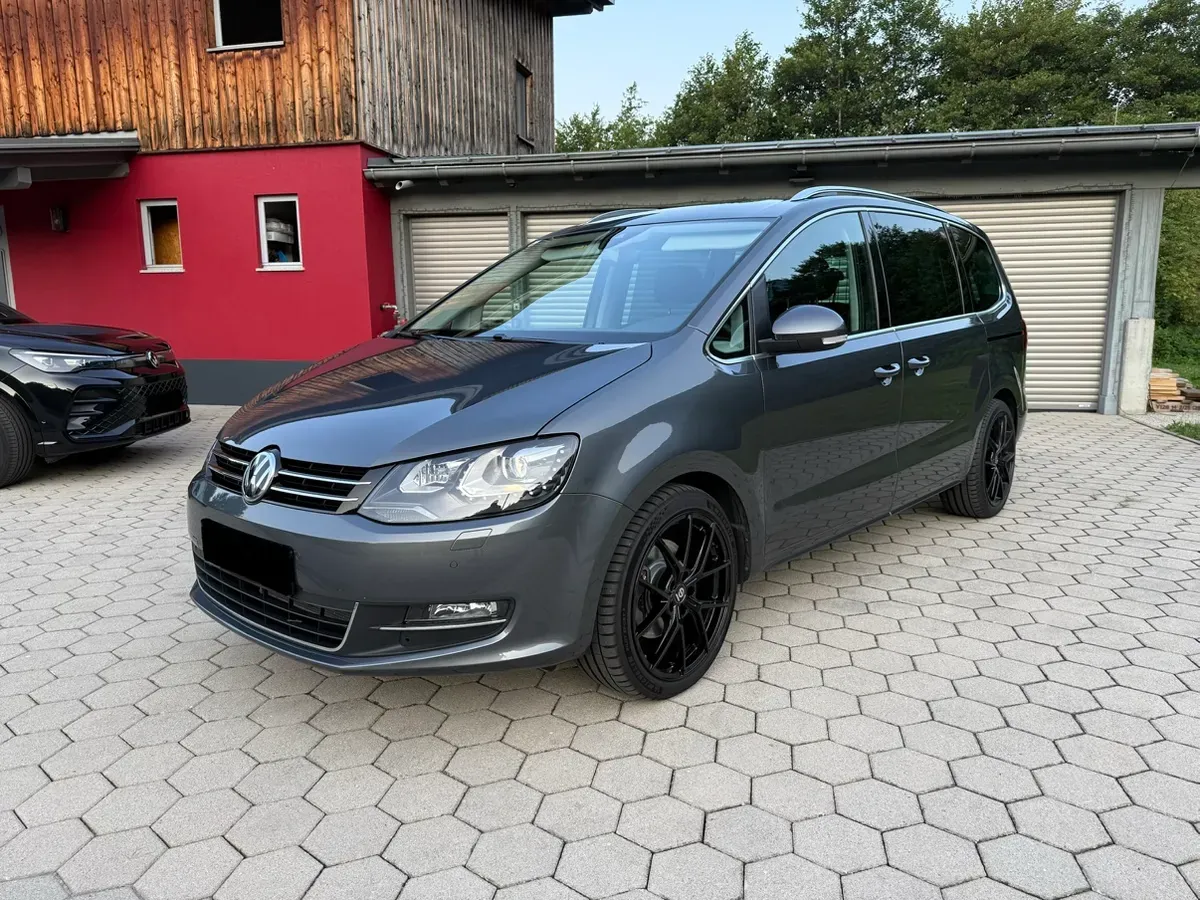 Volkswagen Sharan 2017 photo 2