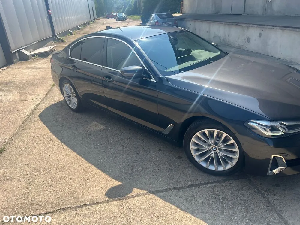 BMW 5 Series 2021 photo 2