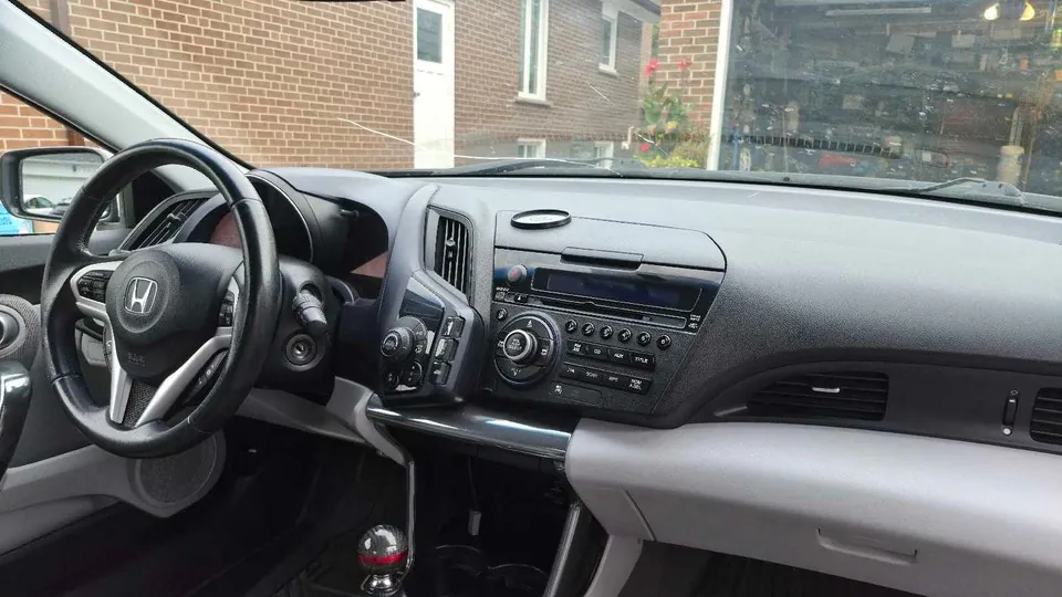 Honda Cr-Z 2011 photo 3
