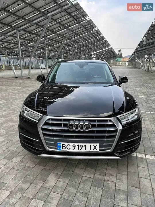 Audi Q5 2018 photo 2