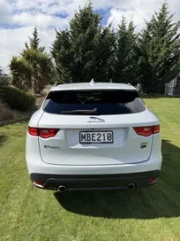 Jaguar F-Pace 2018 photo 4
