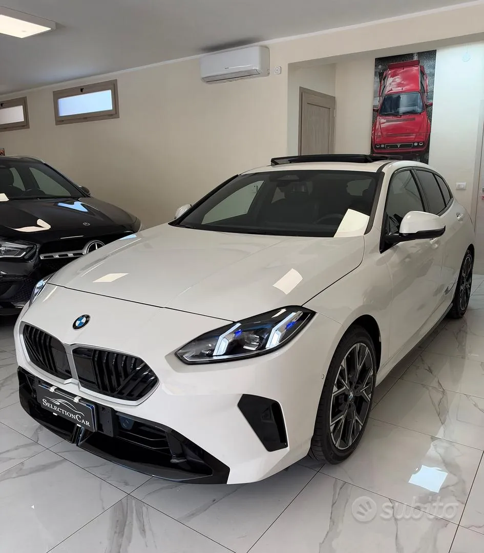 BMW 118D 2026 photo 2
