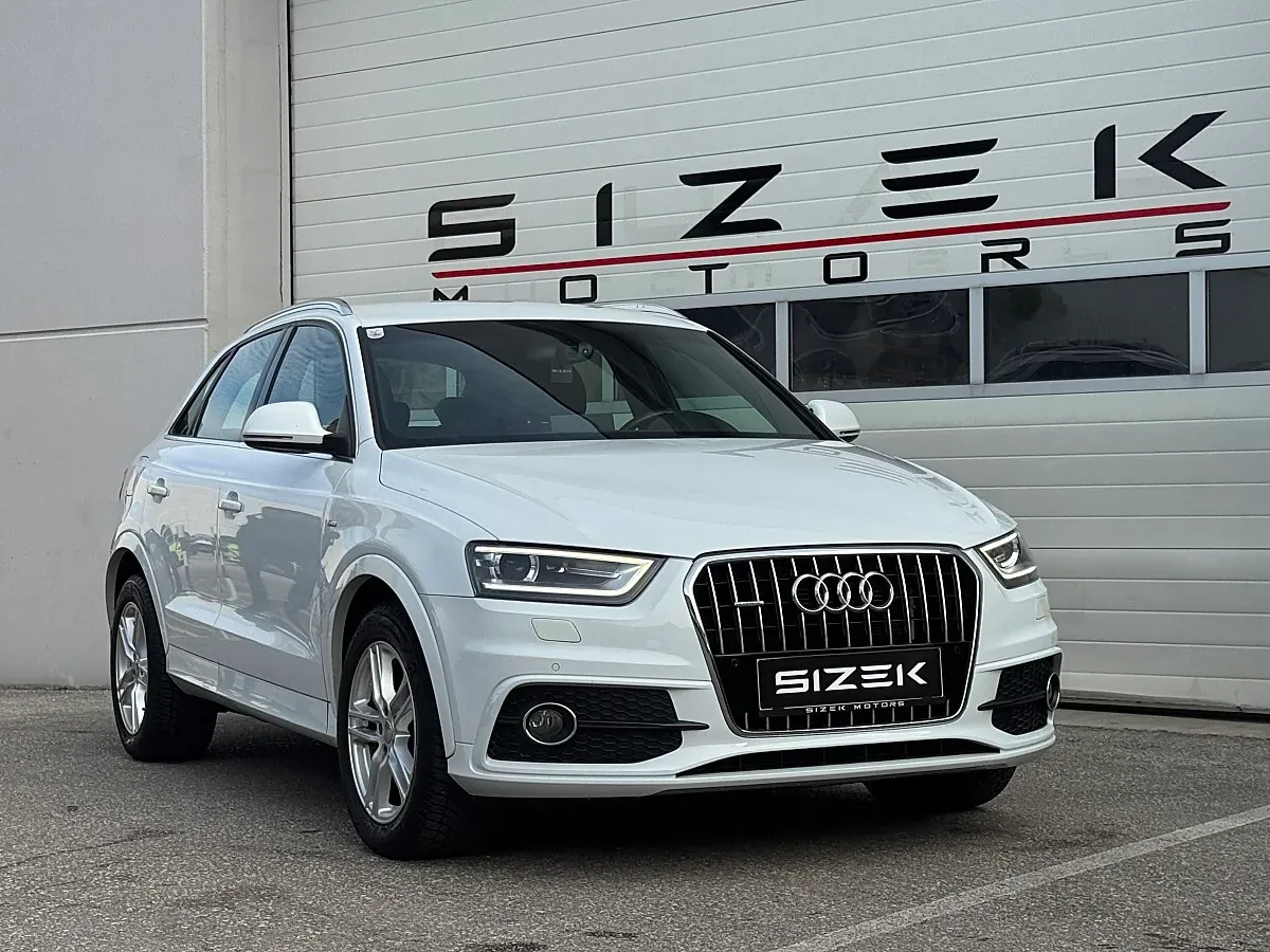 Audi Q3 2012 photo 2