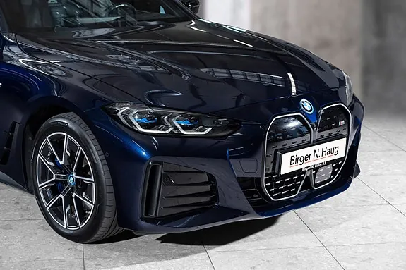 BMW I4 2023 photo 3