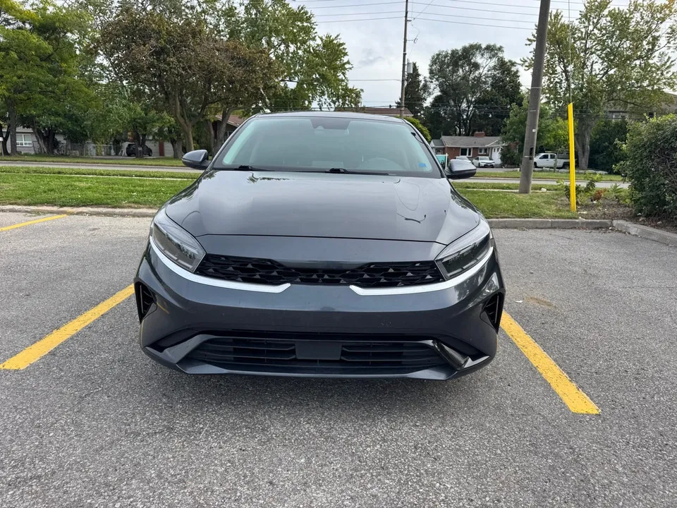 Kia Forte 2022 photo 2