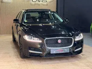 Jaguar Xf 2020 photo 3