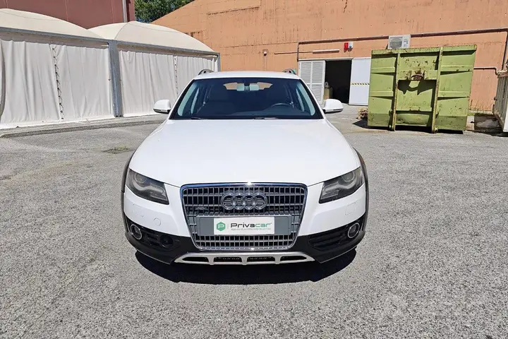 Audi A4 Allroad 2010 photo 2