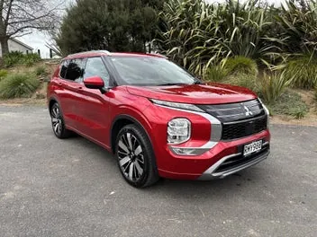 Mitsubishi Outlander 2025 photo 2