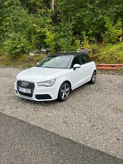 Audi A1 2012 photo 2