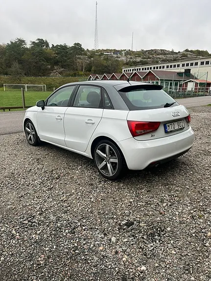 Audi A1 2012 photo 3