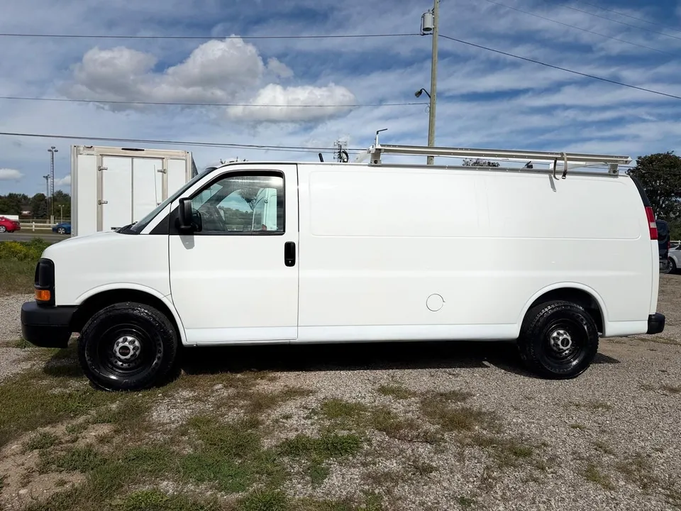 GMC Savana