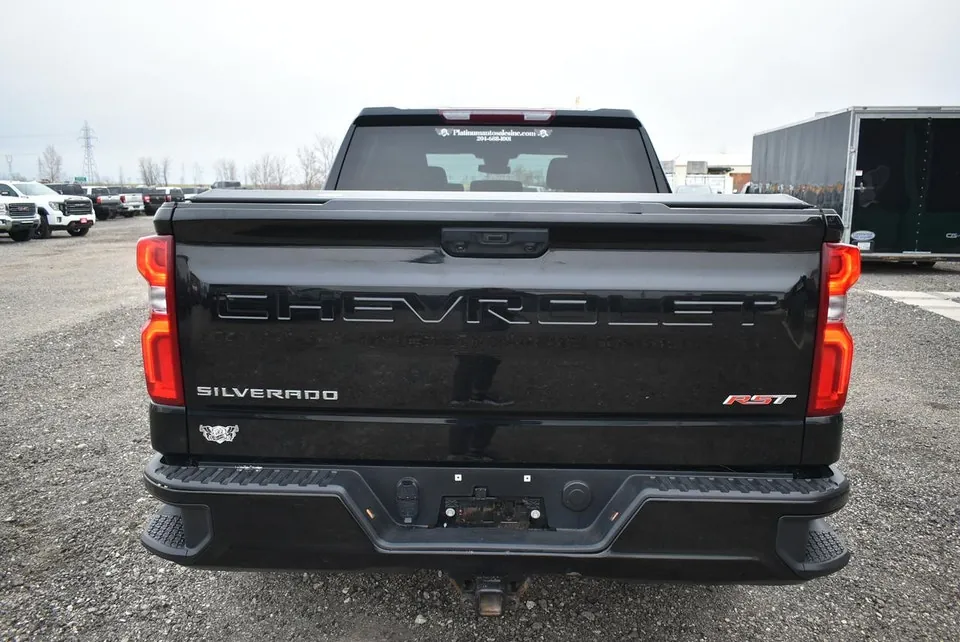 Chevrolet Silverado 1500 2023 photo 3