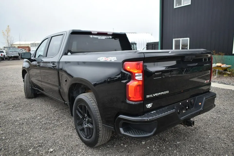 Chevrolet Silverado 1500 2023 photo 2