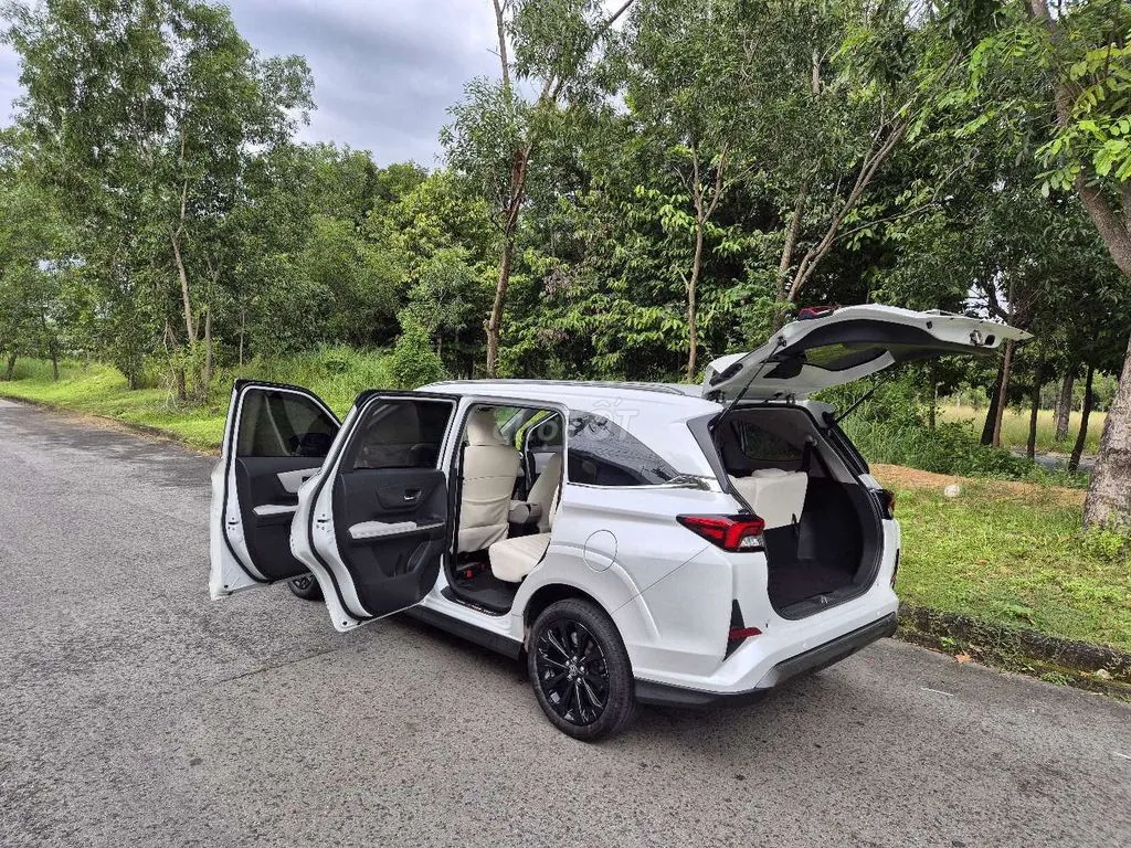 Toyota Veloz Cross 2024 photo 4
