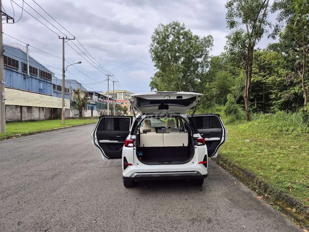 Toyota Veloz Cross 2024 photo 3
