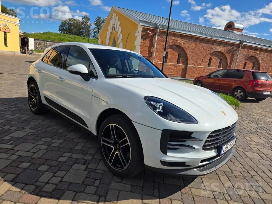 Porsche Macan 2021 photo 2
