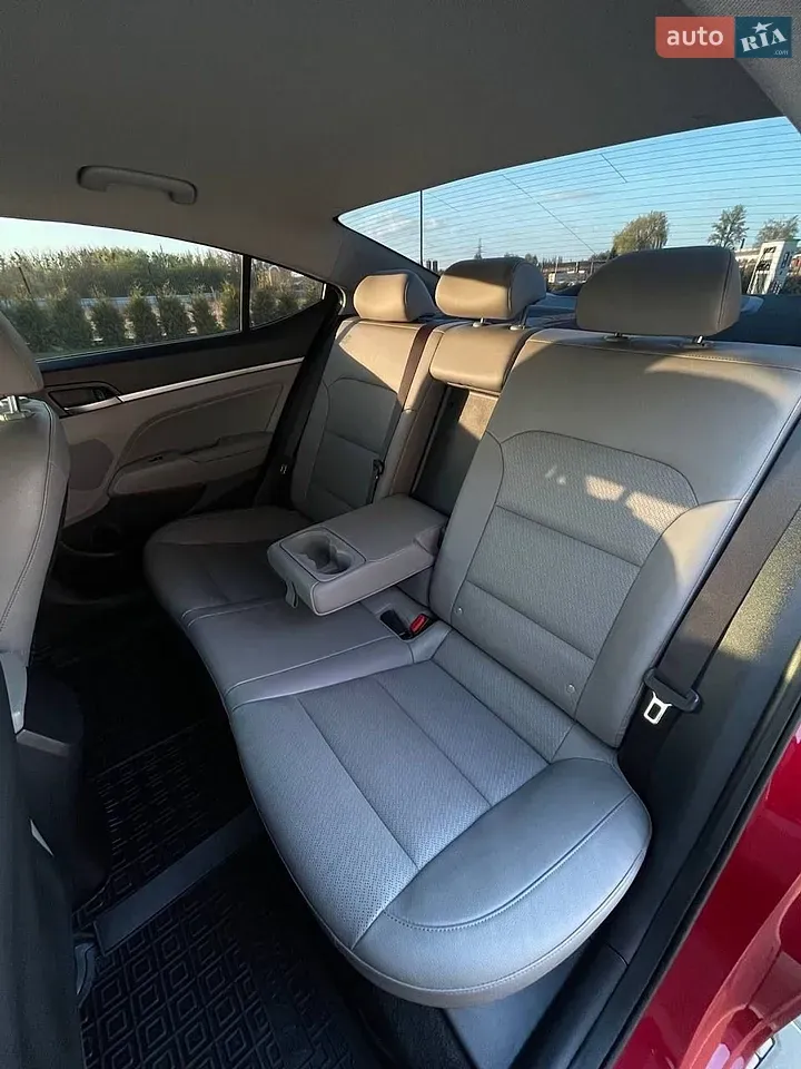 Hyundai Elantra 2020 photo 5
