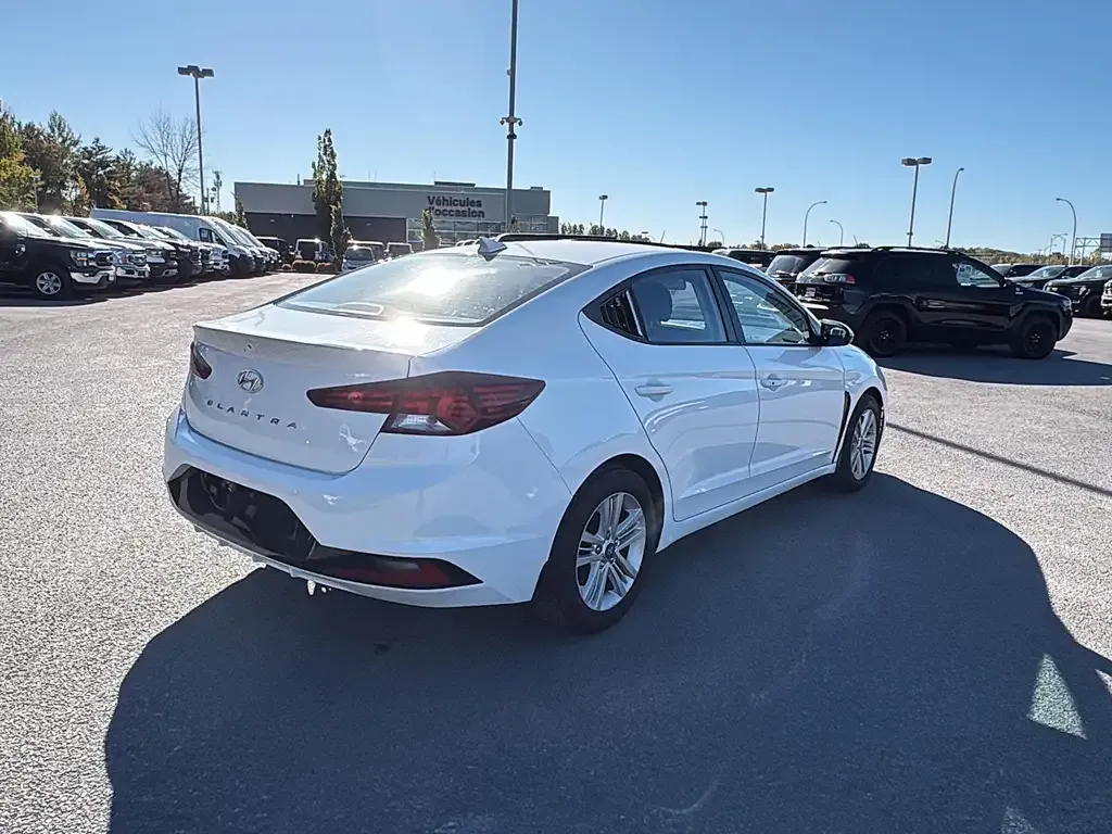 Hyundai Elantra 2020 photo 5