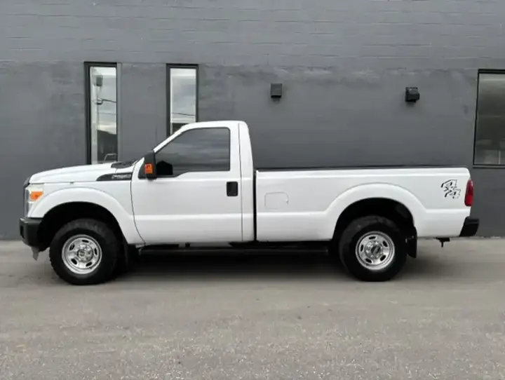 Ford F250 2016 photo 2