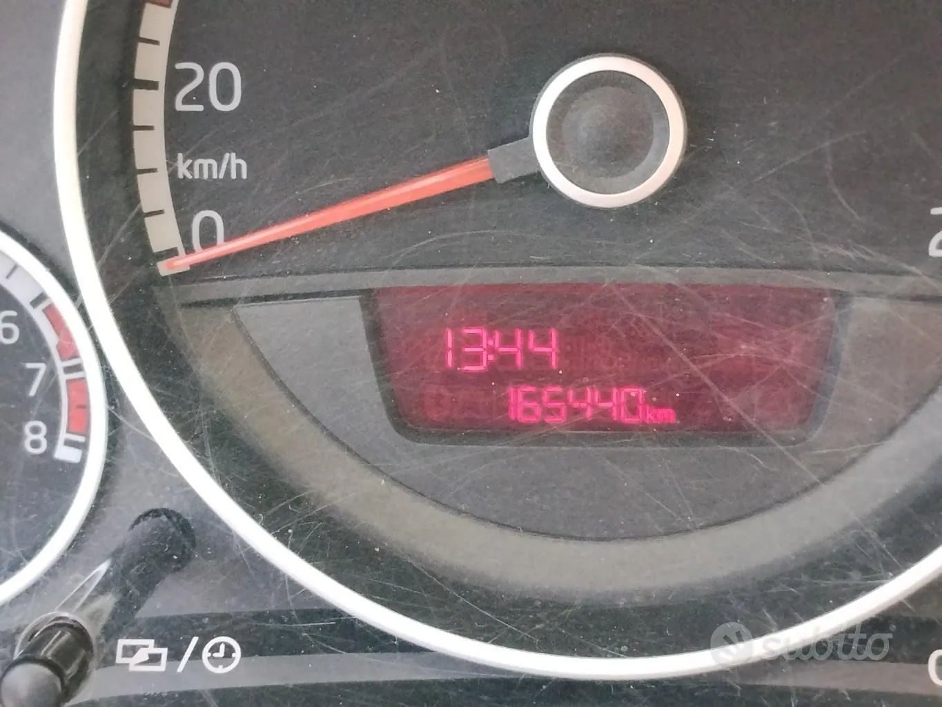 Volkswagen Up 2013 photo 3