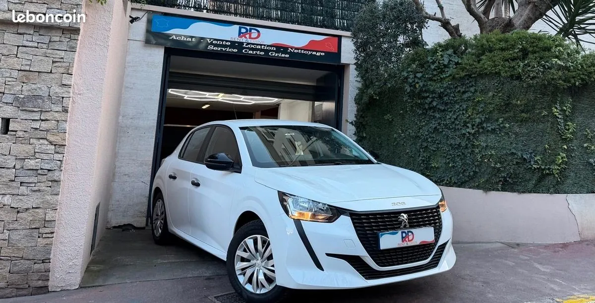 Peugeot 208 2022 photo 2