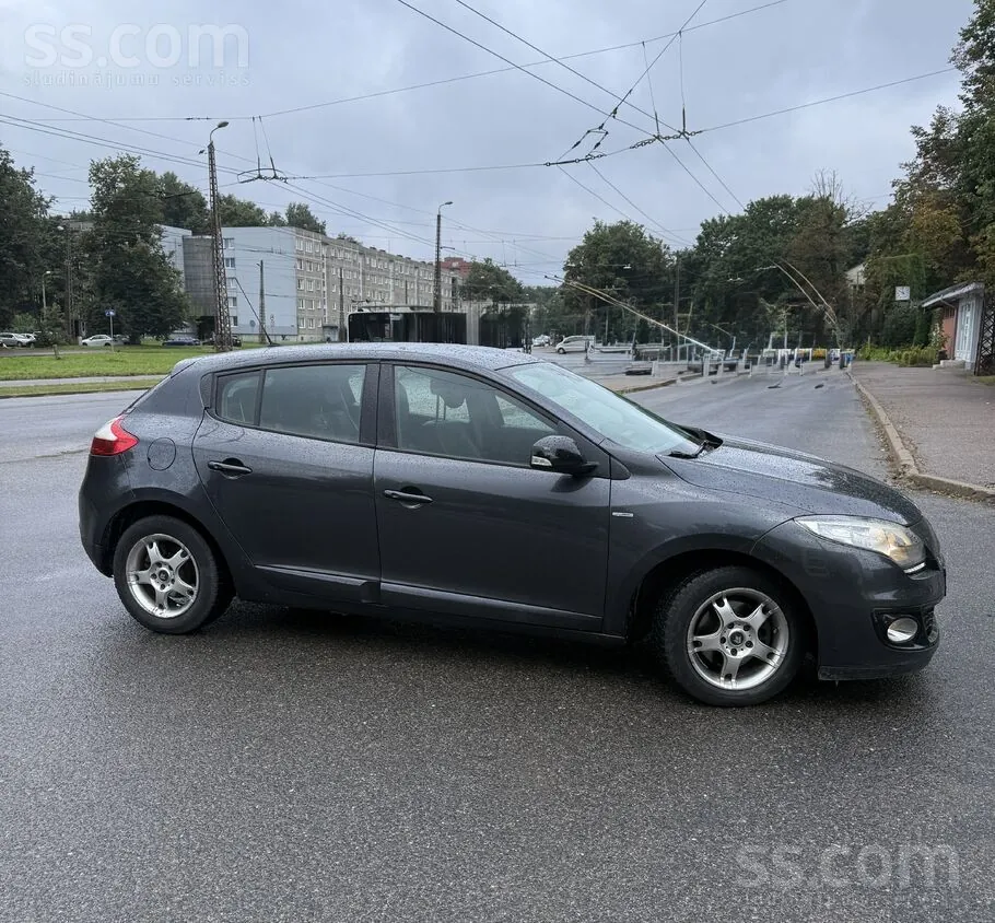 Renault Megane 2013 photo 4
