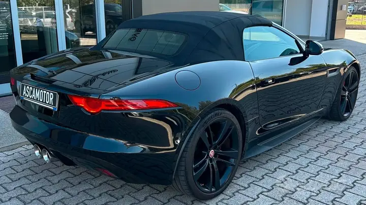 Jaguar F-Type 2017 photo 3