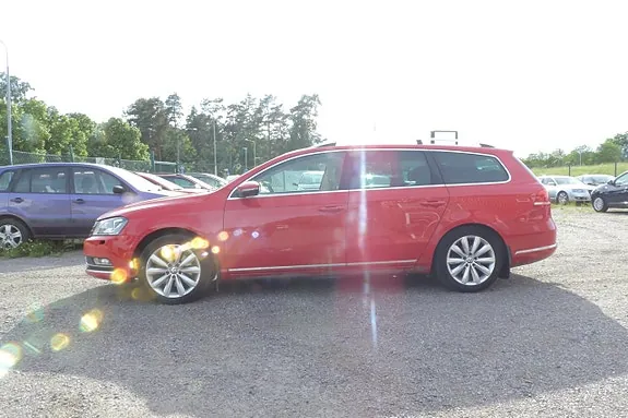 Volkswagen Passat 2014 photo 2