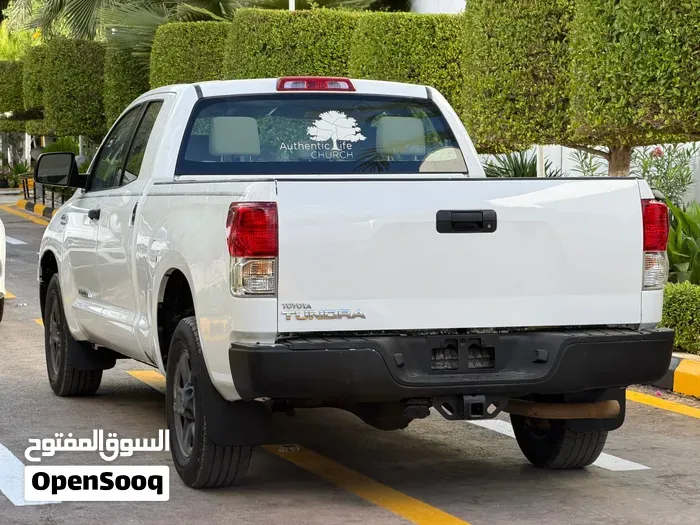 Toyota Tundra 2010 photo 3
