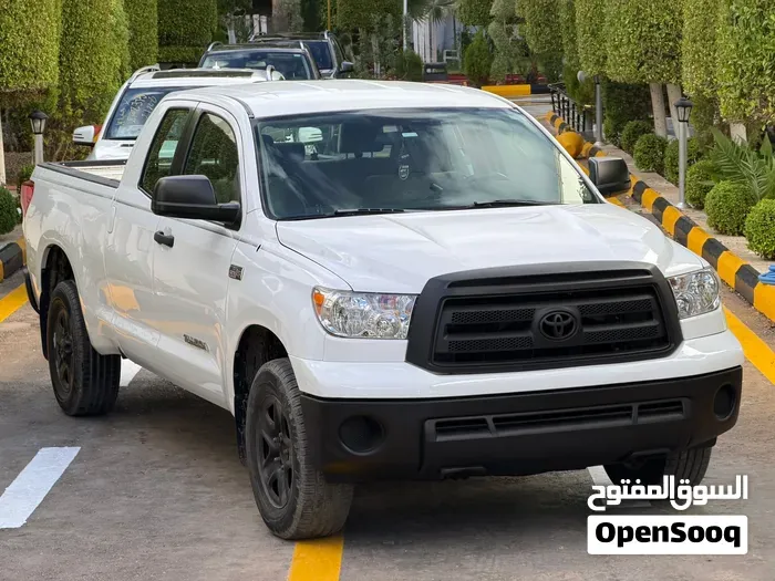 Toyota Tundra 2010 photo 2