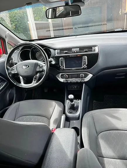 Kia Rio 2015 photo 4