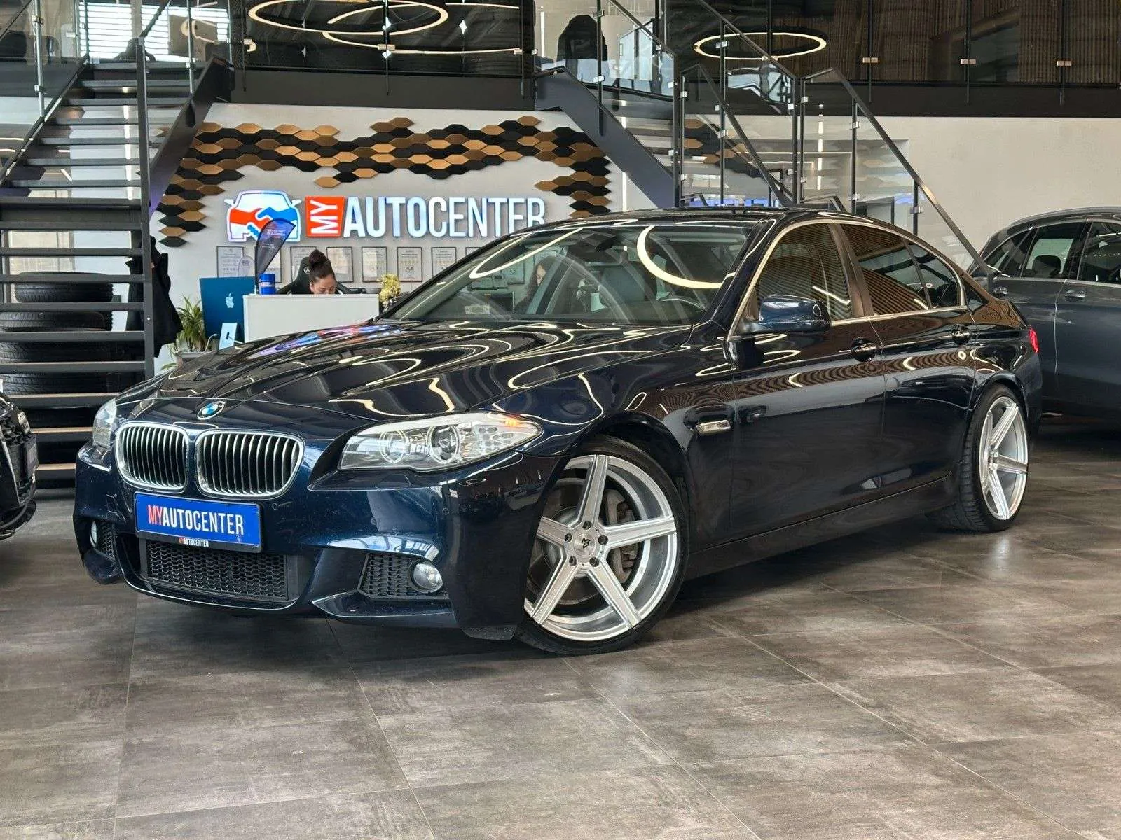 BMW 528I