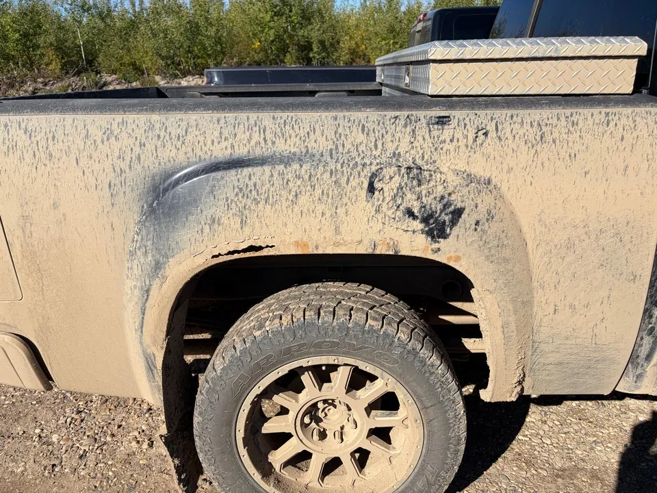 GMC Sierra1500 2011 photo 2