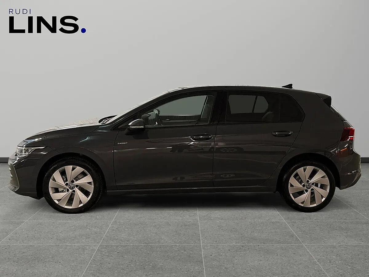 Volkswagen Golf 2026 photo 2