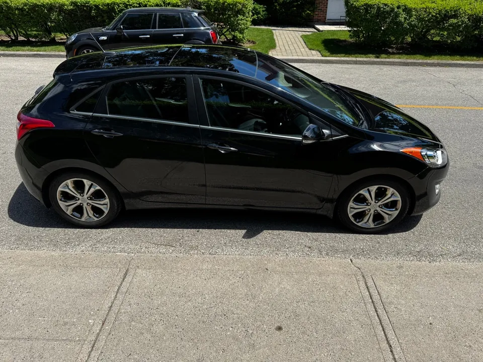 Hyundai Elantra 2013 photo 2