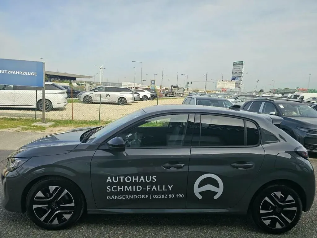 Peugeot 208 2026 photo 3