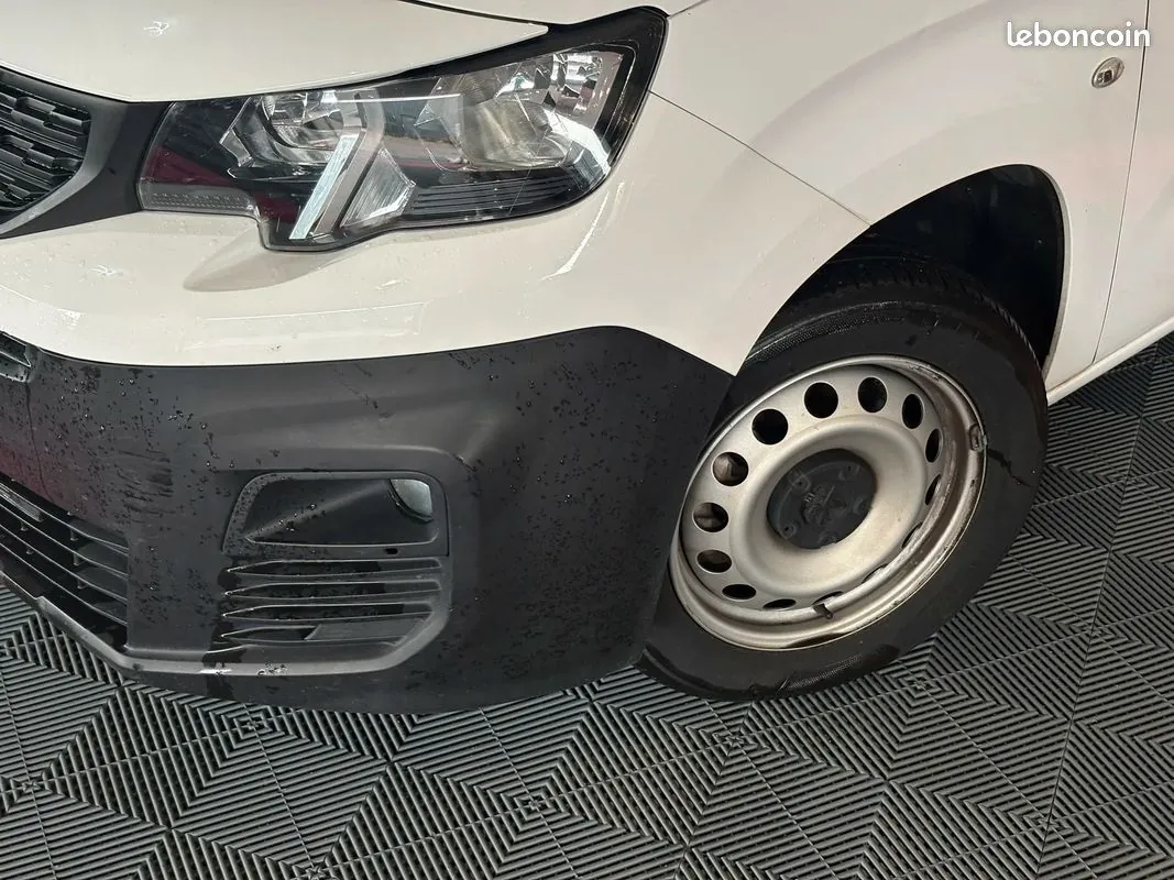 Peugeot Partner 2021 photo 2