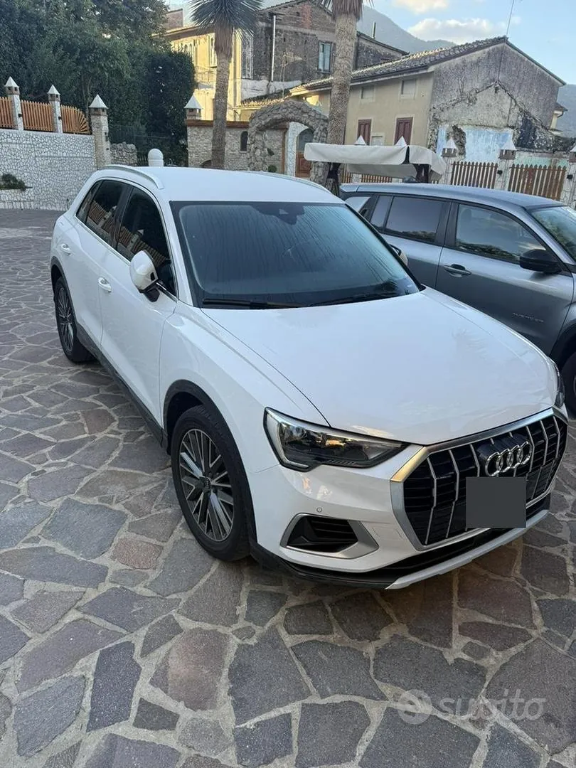 Audi Q3 2022 photo 2