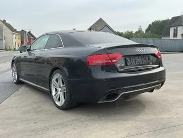 Audi Rs5 2011 photo 3