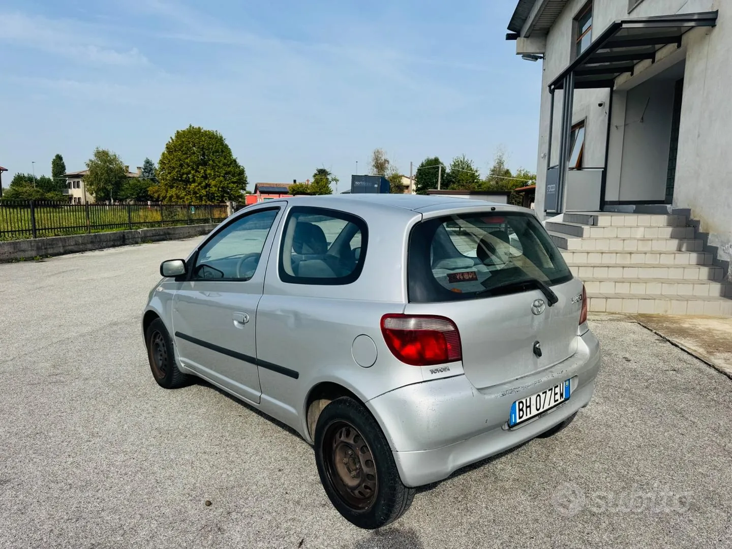 Toyota Yaris 2001 photo 4
