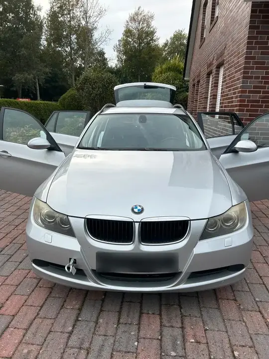 BMW 318I